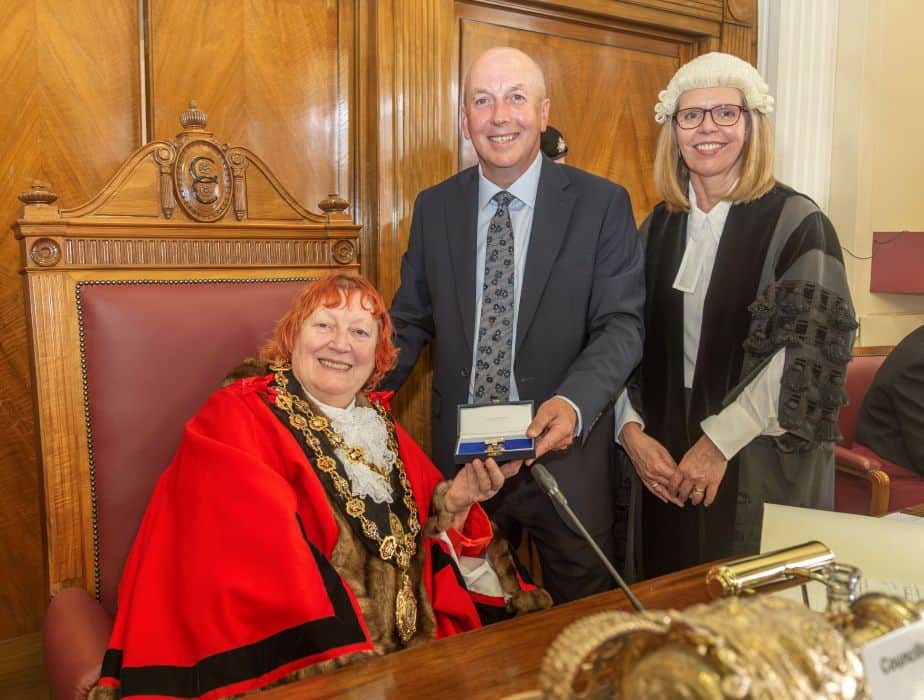Dr Huw Bowen Awarded Freedom of Chesterfield Borough — Chesterfield news photo