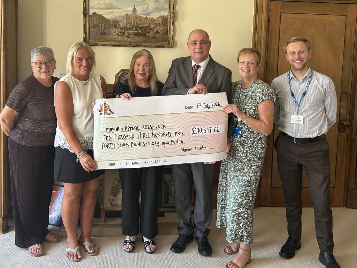 Former Mayor and Mayoress raise more than £10,000 for local charities — Chesterfield news photo